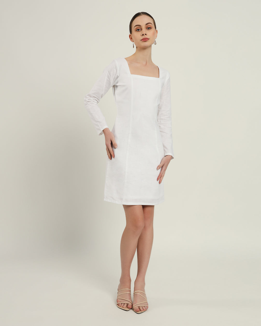 The Auburn Daisy White Linen Dress