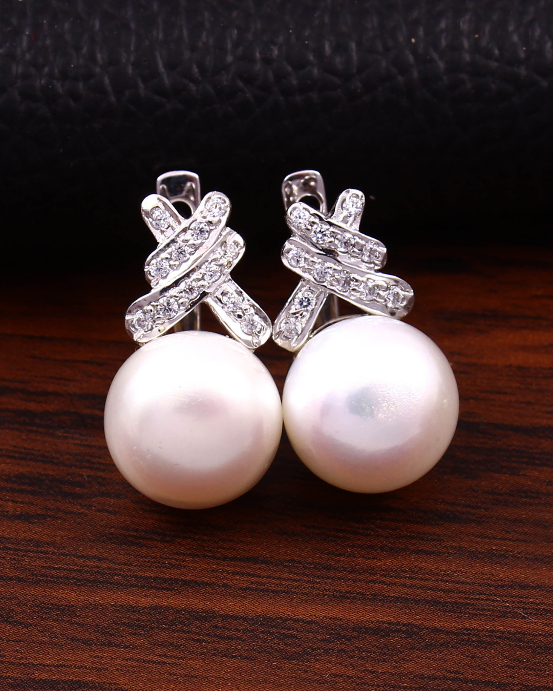 Criss Cross Pearl Earrings