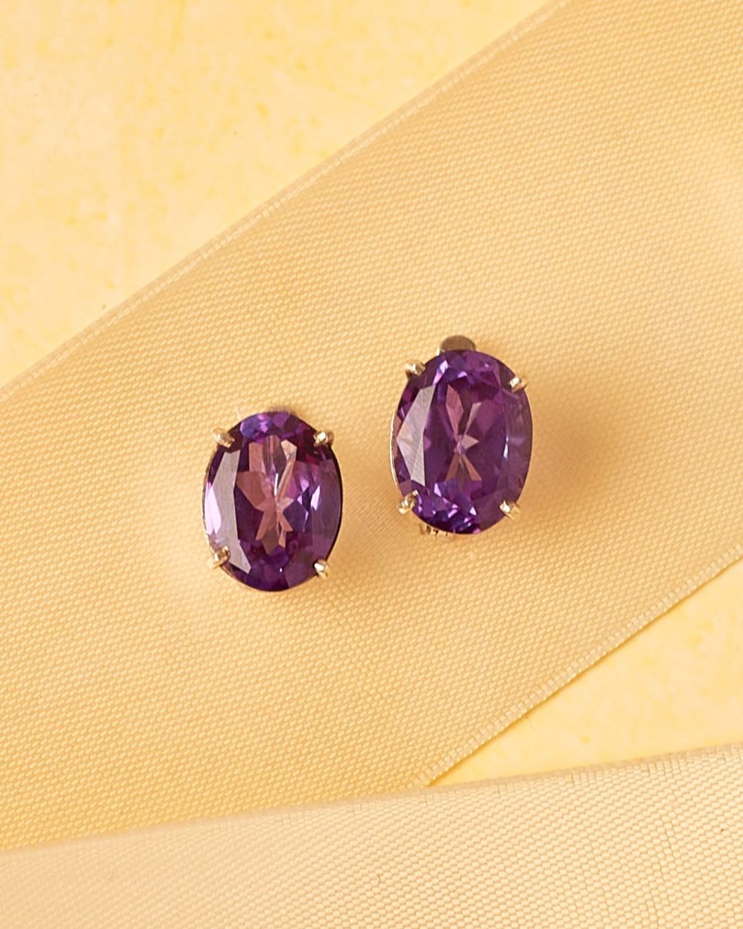 Filigree Baubles in Alexandrite Earrings