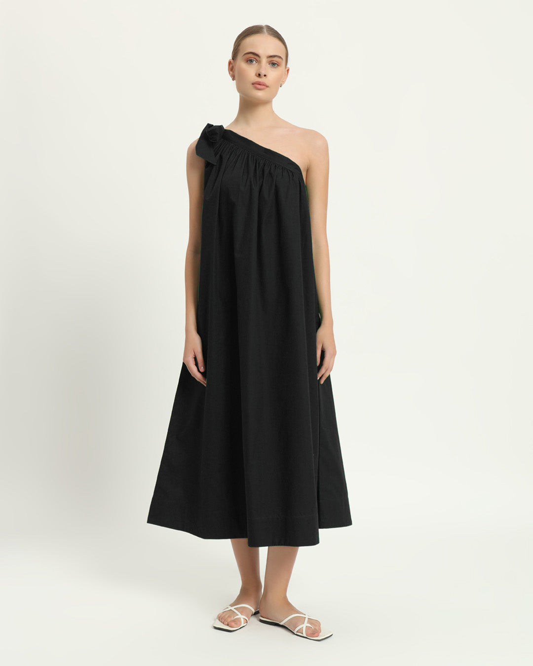 The Strehla Noir Cotton Dress