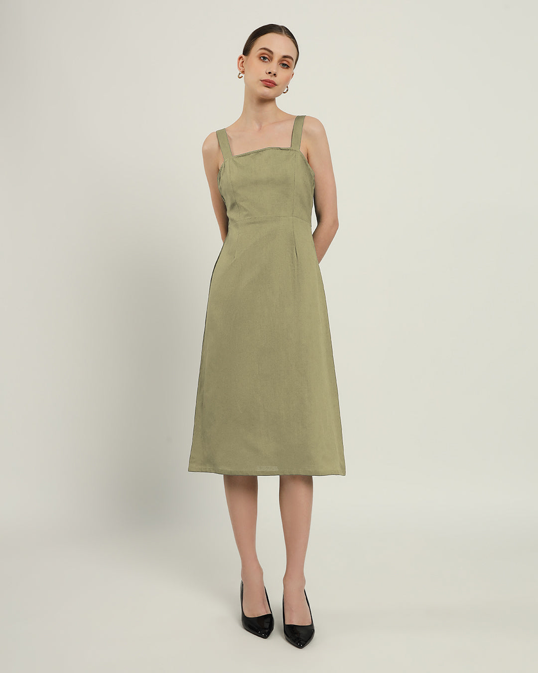 The Samara Daisy Olive Linen Dress