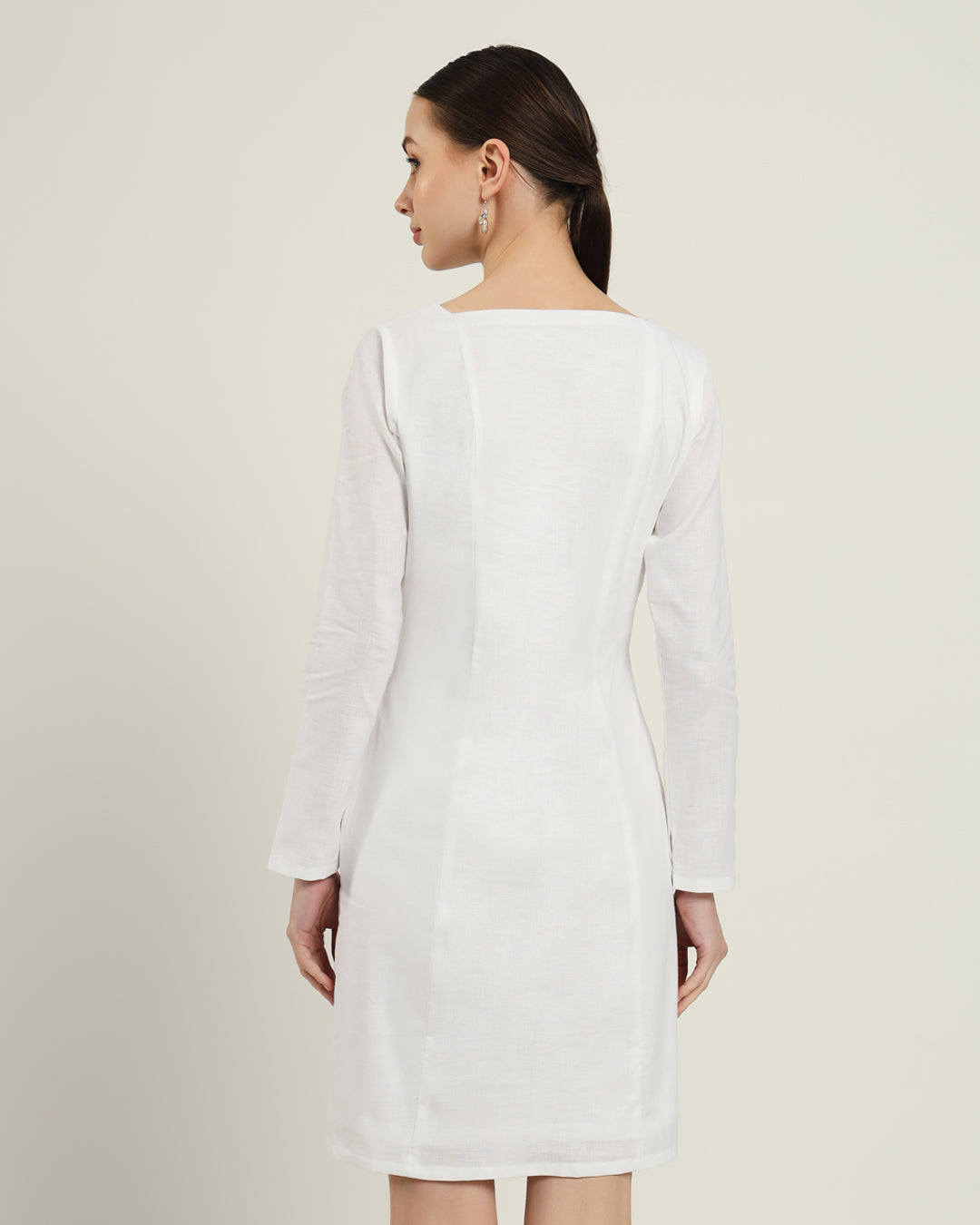 The Auburn Daisy White Linen Dress