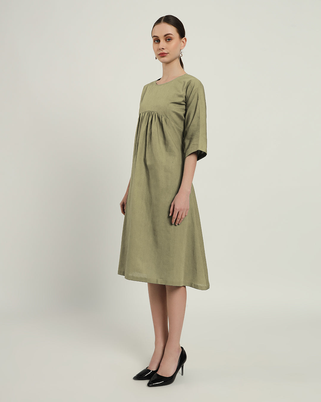 The Monrovia Daisy Olive Linen Dress