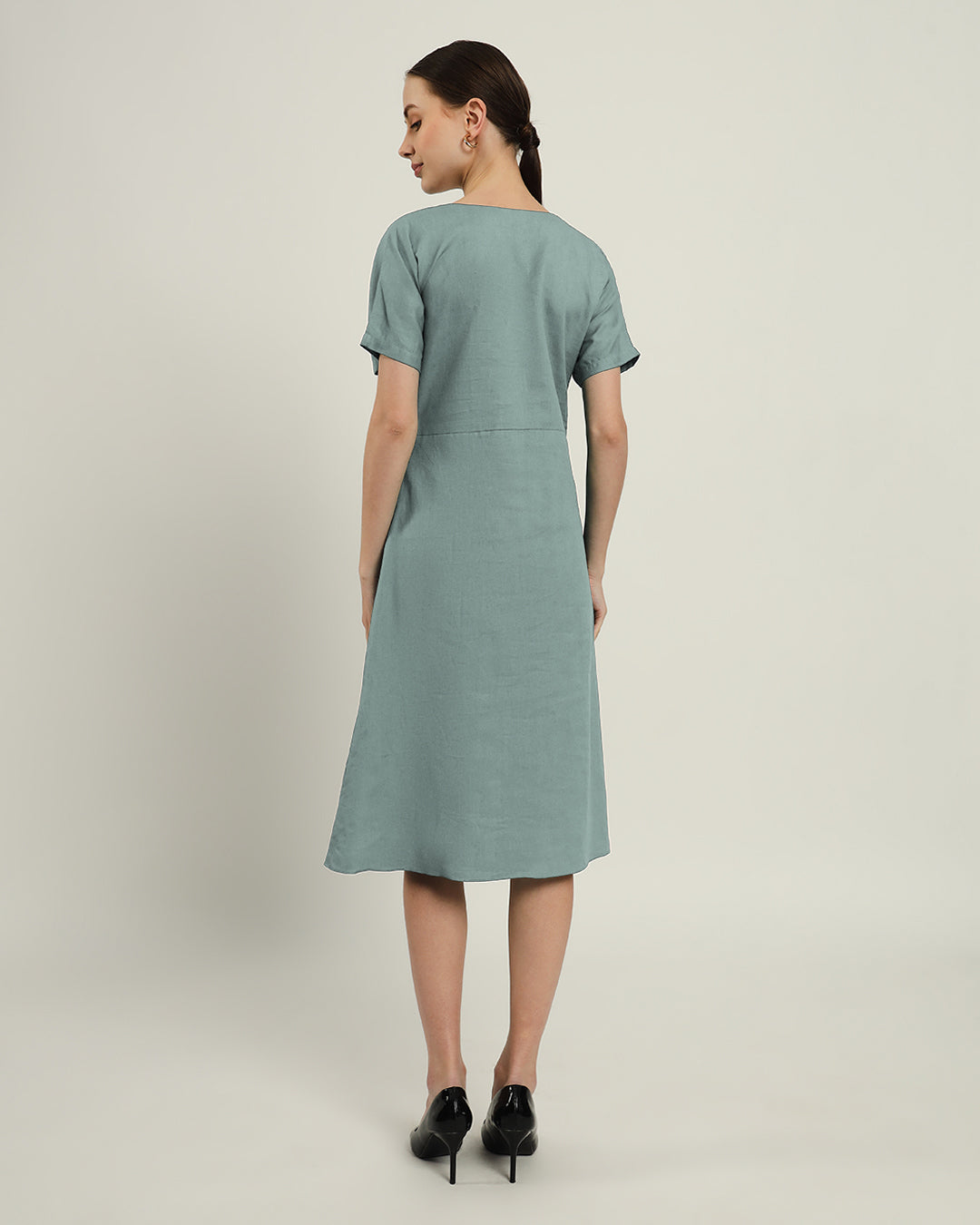 The Memphis Daisy Carolina Linen Dress